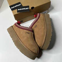 Load image into Gallery viewer, UGG TAZZ SLIPPER PLATFORM / CHESTNUT (WOMANS)
