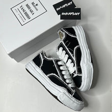 Load image into Gallery viewer, MIHARA YASUHIRO SNEAKERS
