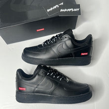 Load image into Gallery viewer, NIKE AIR FORCE 1 LOW x SUPREME | BLACK
