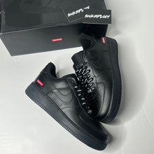 Load image into Gallery viewer, NIKE AIR FORCE 1 LOW x SUPREME | BLACK
