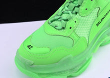 Load image into Gallery viewer, BALENCIAGA TRIPLE S / LIME GREEN

