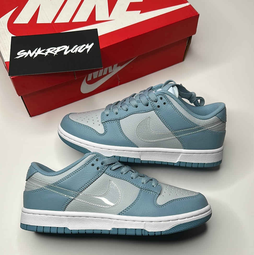 NIKE DUNK LOW / CLEAR SWOOSH BLUE