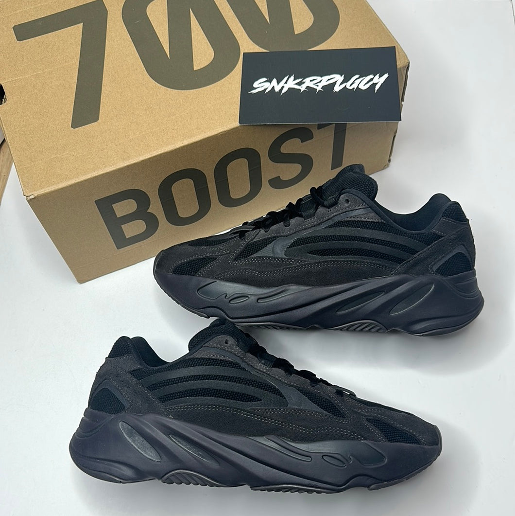 YEEZY 700 V2 “VANTA”