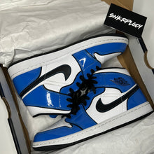 Load image into Gallery viewer, AIR JORDAN 1 MID “SIGNAL BLUE”
