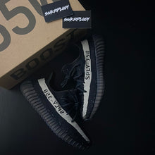 Load image into Gallery viewer, YEEZY 350 V2 “OREO”
