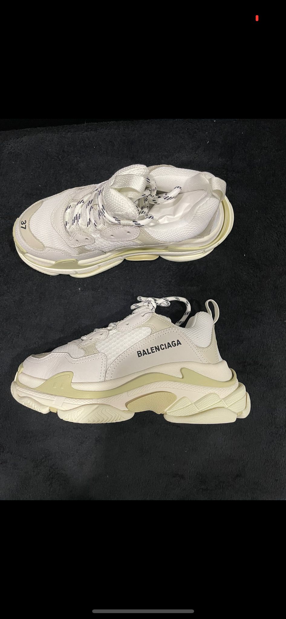 BALENCIAGA TRIPLE S / CREAM VANILLE