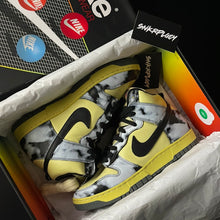 Load image into Gallery viewer, NIKE DUNK HIGH 1985 SP “BLACK/LEMON DROP/SATURN”
