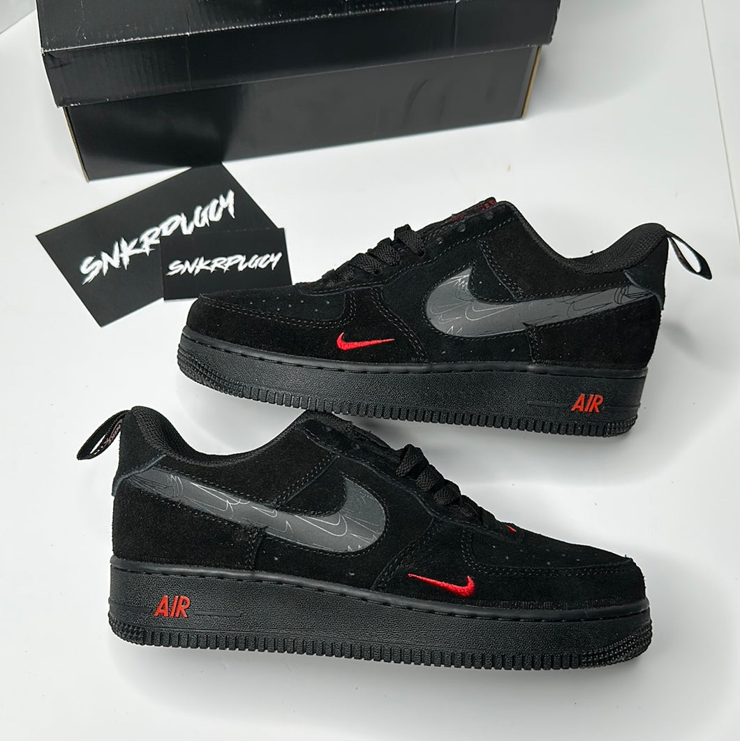 NIKE AIR FORCE 1 LOW | BLACK/GREY/RED