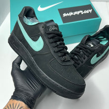 Load image into Gallery viewer, NIKE AIR FORCE 1 LOW X TIFFANY &amp; CO. / TIFFANY BLUE
