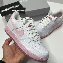 Load image into Gallery viewer, NIKE AIR FORCE 1 (GS) | WHITE/PINK
