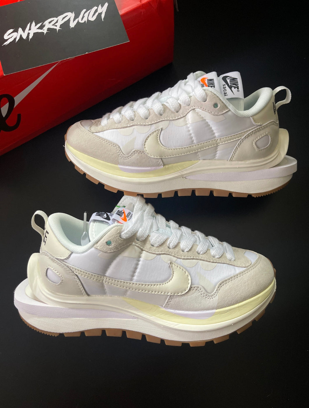 SACAI X NIKE VAPORWAFFLE “WHITE / SAIL”