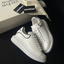 Load image into Gallery viewer, ALEXANDER MCQUEEN / BACK RUBBER PLATFORM SNEAKERS
