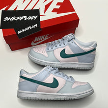 Load image into Gallery viewer, NIKE DUNK LOW (GS) | MINERAL TEAL
