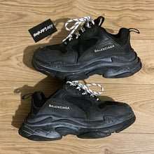 Load image into Gallery viewer, BALENCIAGA TRIPLE S (BLACK)
