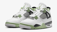 Load image into Gallery viewer, AIR JORDAN 4 “SEAFOAM” (W)
