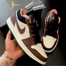 Load image into Gallery viewer, AIR JORDAN 1 LOW “MOCHA BROWN”
