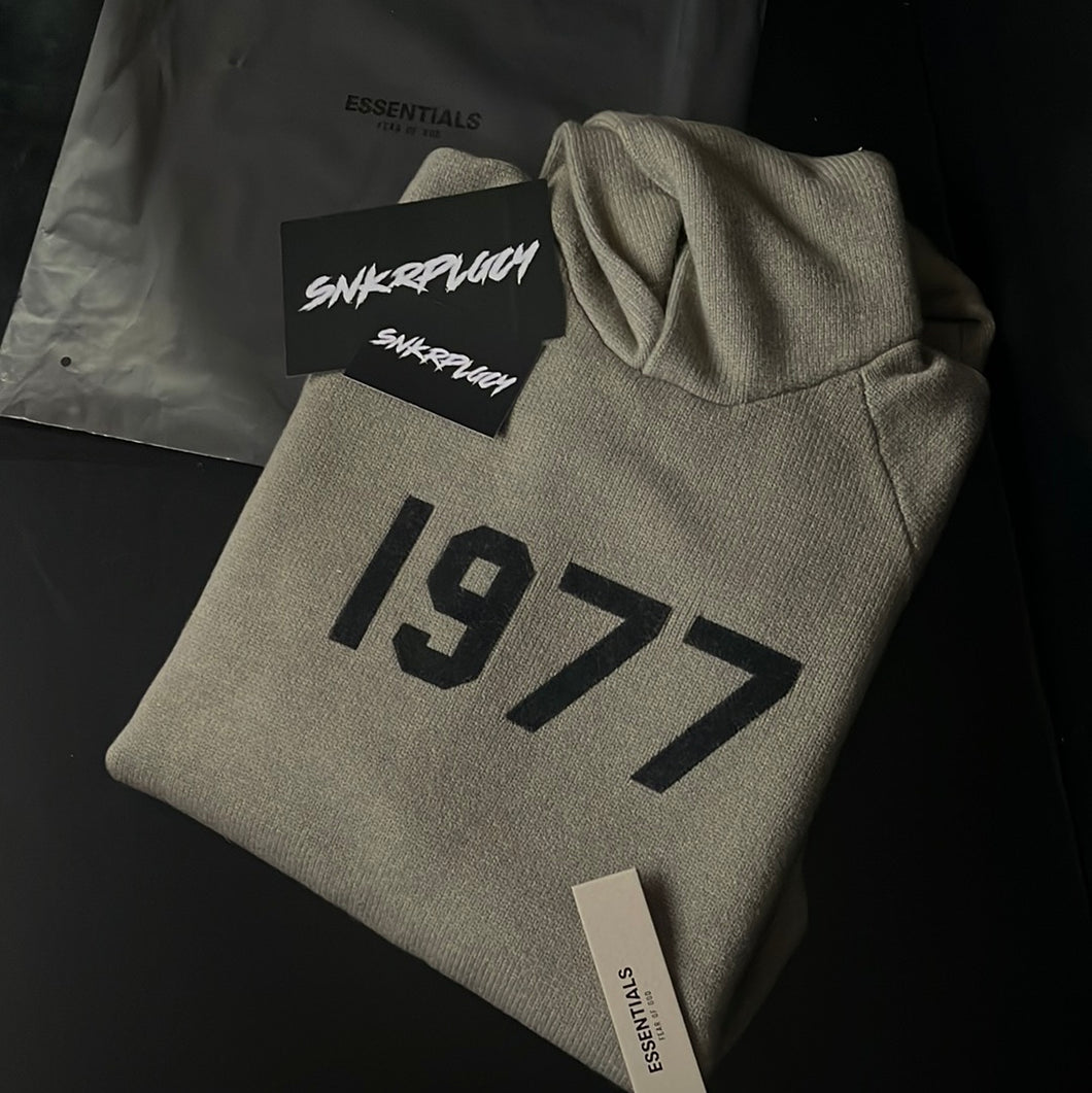 ESSENTIALS x FEAR OF GOD “1977” KNITTED HOODIE